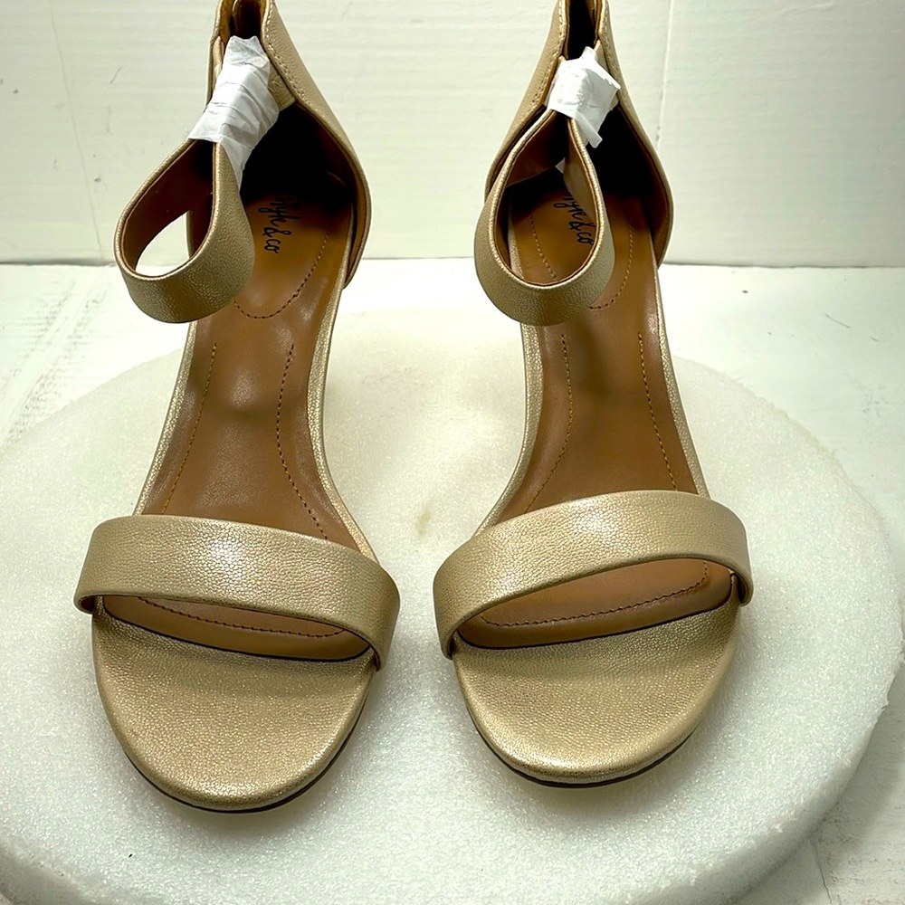 Style & Co Paycee Two-Piece Dress Sandals, Cream, Women Size 12  Item#509